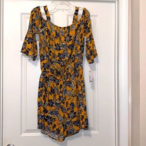 Romper: cold shoulder